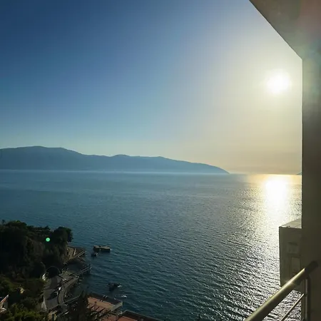 Sunset Waves Vlorë